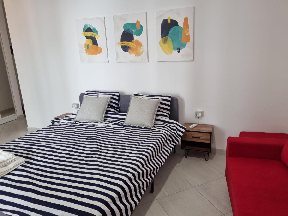 New Modern Studio In Central Tirana公寓 外观 照片
